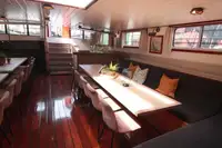 Hotel flotante en venta
