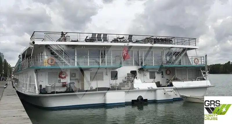 Buque de crucero en venta