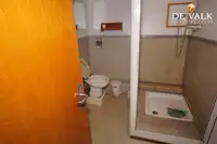 Buque de investigación en venta