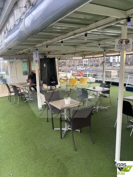 Buque de crucero en venta