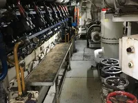 Buque de investigación en venta