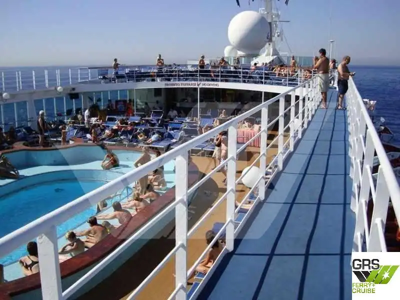 Buque de crucero en venta