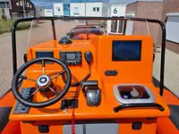 Embarcación neumática rígida en venta