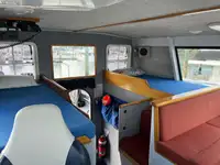 Buque de investigación en venta