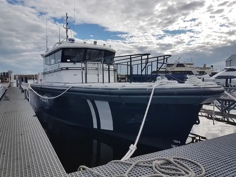 Lancha piloto en venta