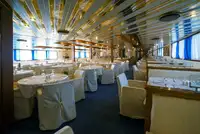 Buque de crucero en venta