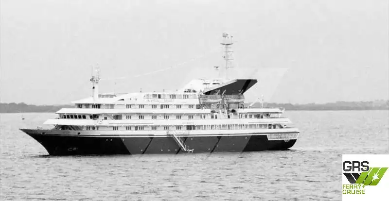 Buque de crucero en venta