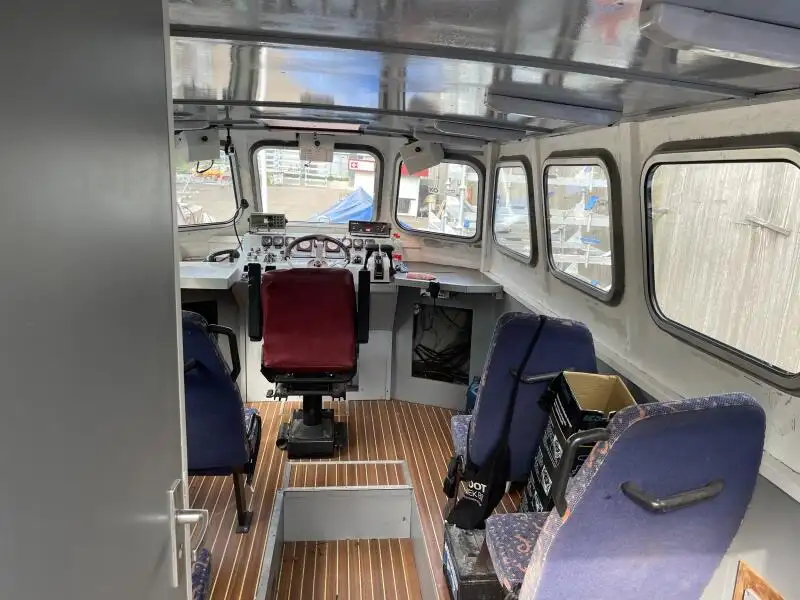 Patrullera en venta