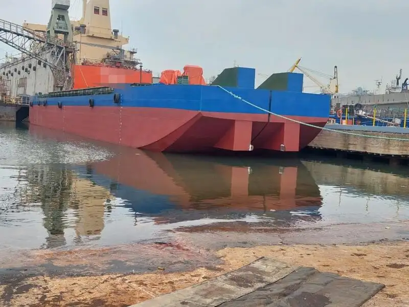 Barcaza en venta