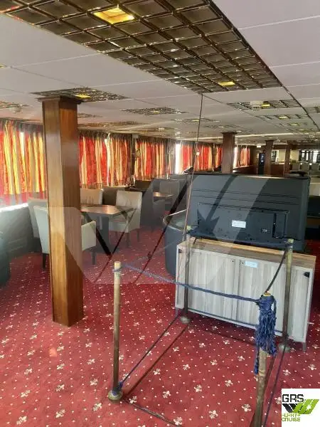 Buque de crucero en venta