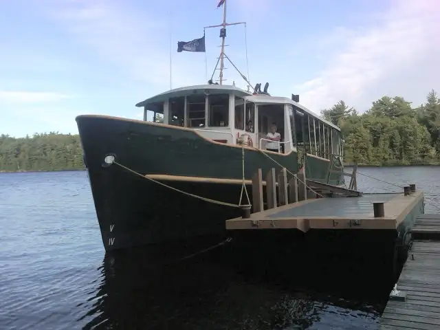 Buque de pasajeros en venta