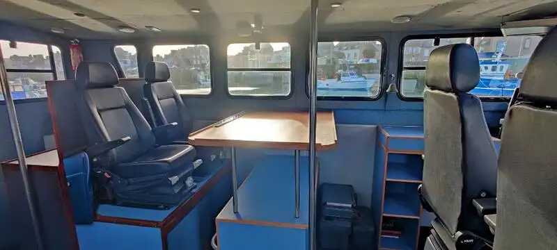 Buque portacontenedores en venta