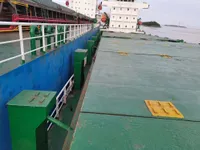 Buque portacontenedores en venta