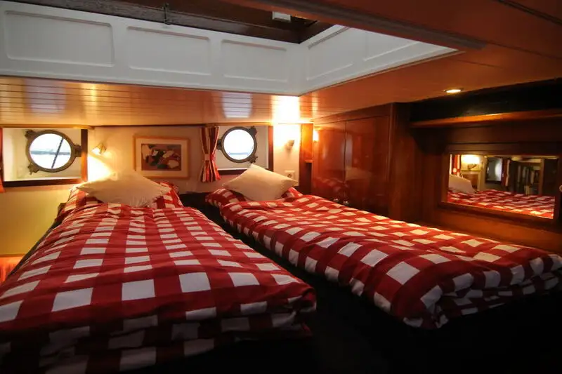 Buque de crucero en venta