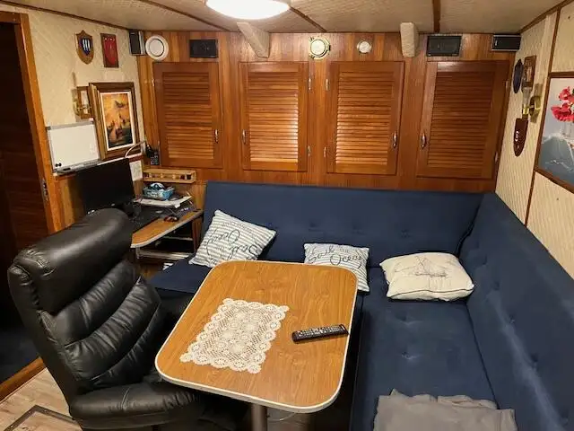 Patrullera en venta