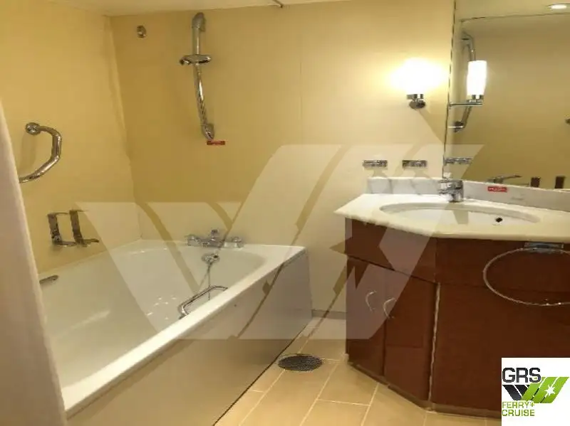 Buque de crucero en venta