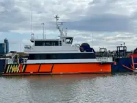 Buque portacontenedores en venta