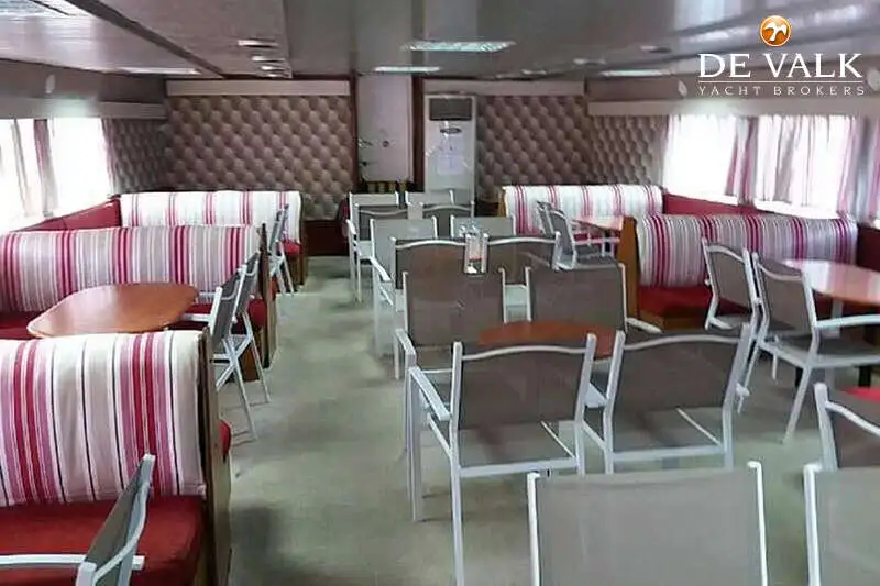 Buque de crucero en venta