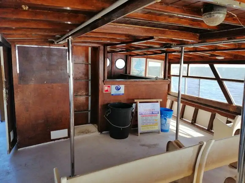 Buque de pasajeros en venta