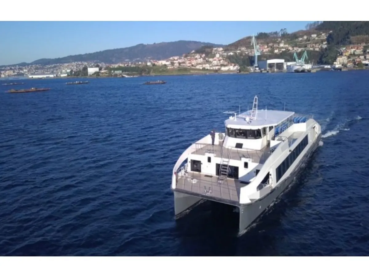 Buque de pasajeros en venta