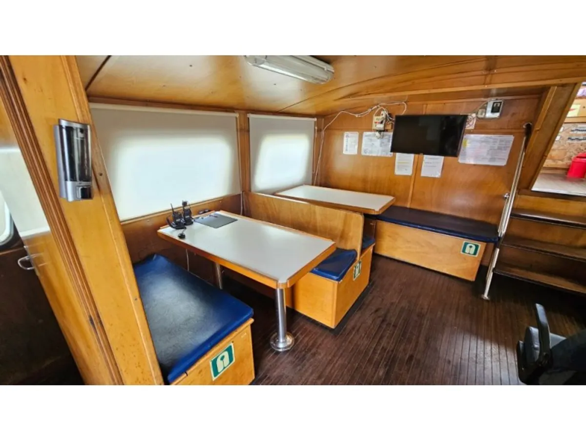 Lancha de tripulación en venta