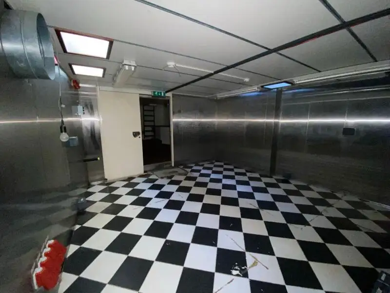 Buque restaurante en venta