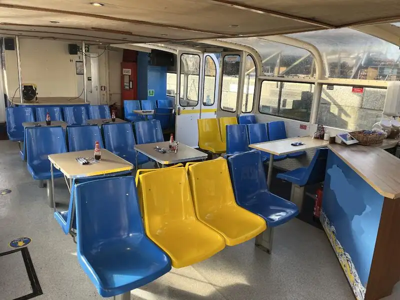 Buque de ferry en venta