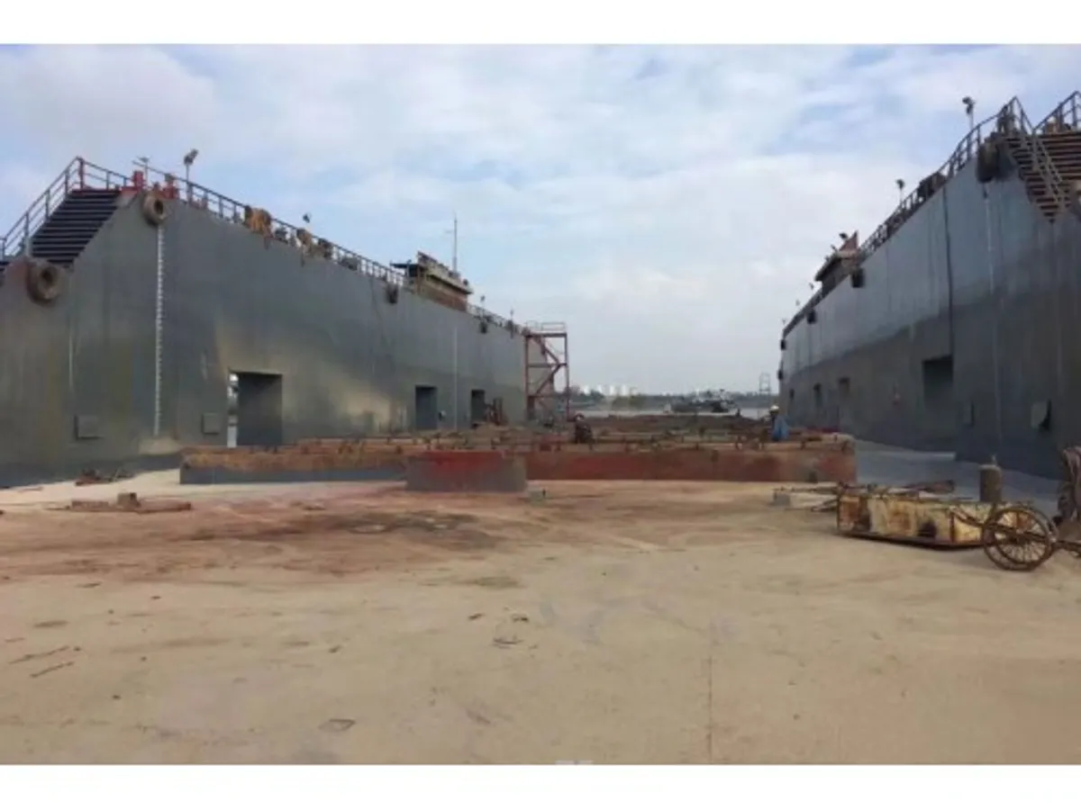 Dique flotante en venta