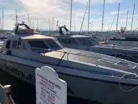 Patrullera en venta