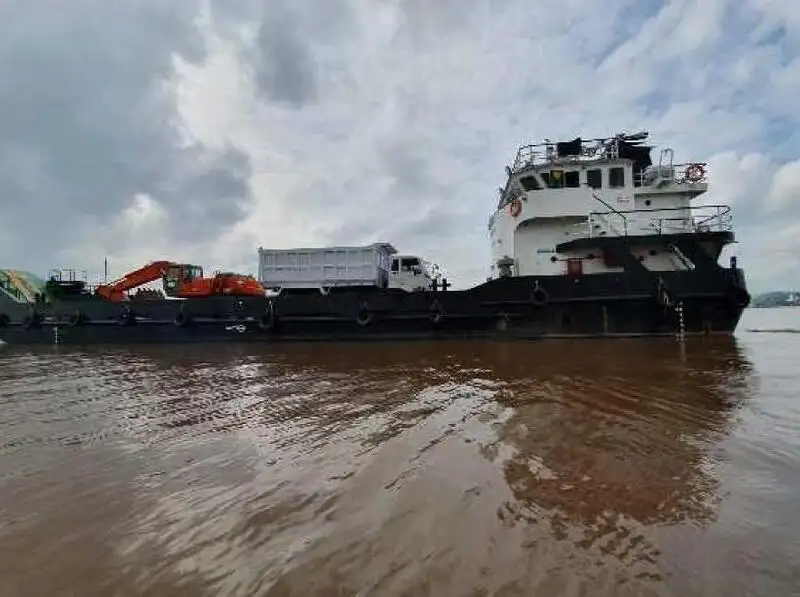 Buque de desembarco, tanque en venta