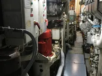 Buque de investigación en venta
