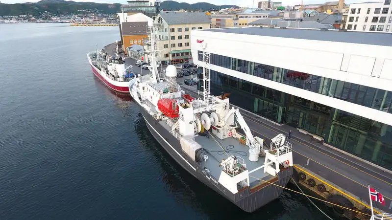 Buque portacontenedores en venta