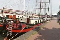 Hotel flotante en venta