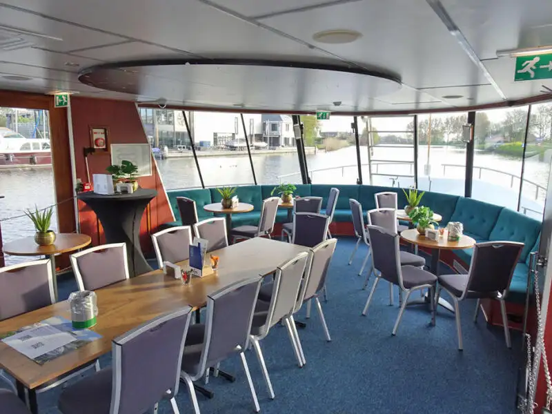 Buque de crucero en venta