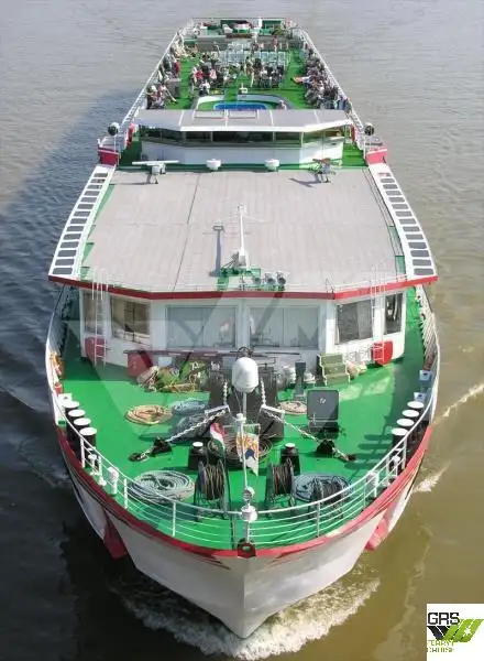 Buque de crucero en venta