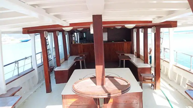 Buque de crucero en venta