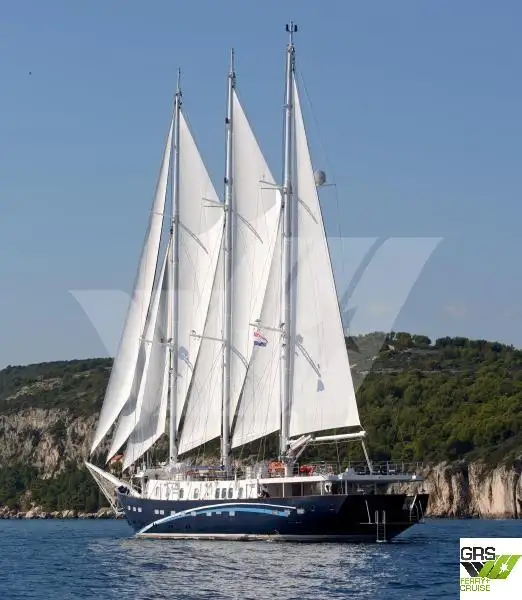 Buque de crucero en venta
