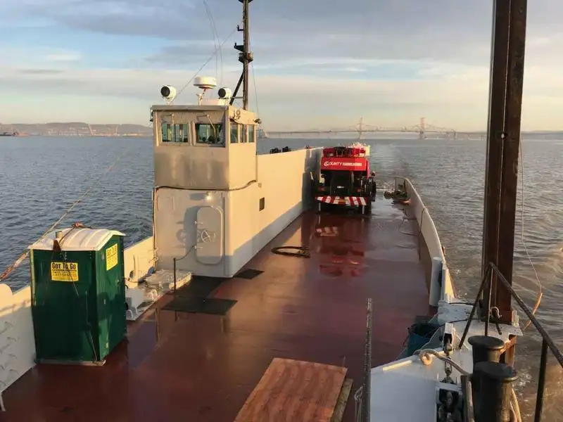 Buque de desembarco, tanque en venta