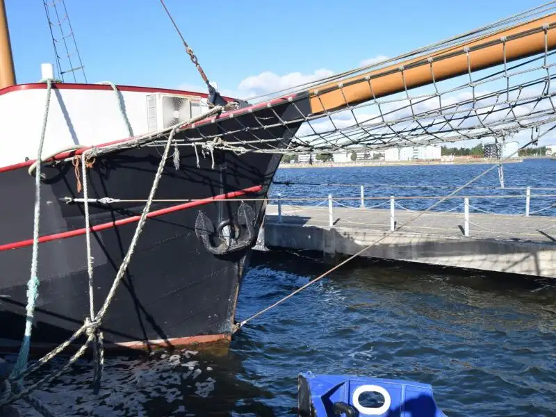 Buque restaurante en venta
