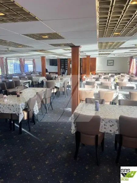 Buque de crucero en venta