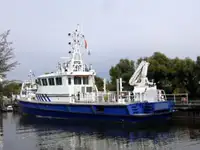 Patrullera en venta