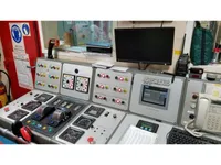 Buque de investigación en venta