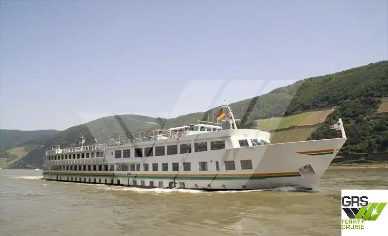 Buque de crucero en venta