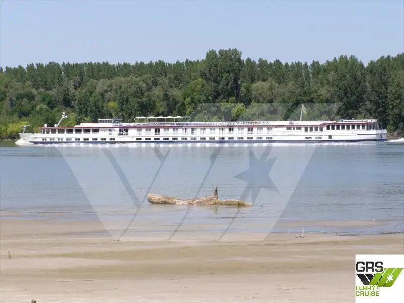 Buque de crucero en venta