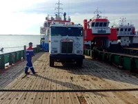 Buque de desembarco, tanque en venta