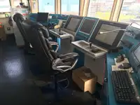 Buque de investigación en venta