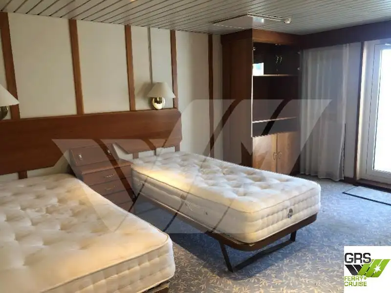 Buque de crucero en venta