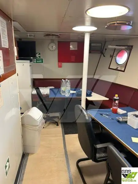 Buque de suministro en venta