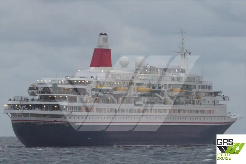 Buque de crucero en venta