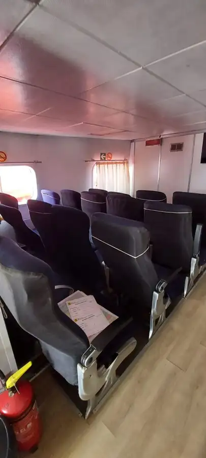Lancha de tripulación en venta
